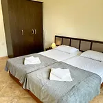 пасат ساني بيتش